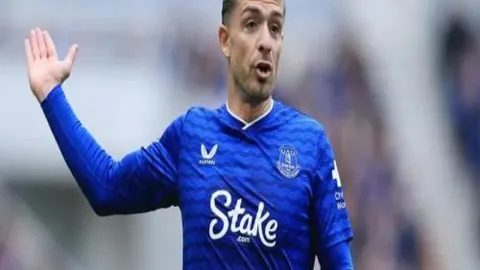 曼联力邀阿莫林加盟，交易或达2900万欧，双星互换交易在即