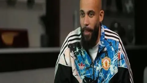 墨联球迷情绪高涨原因解析：一队球迷为何激动离场